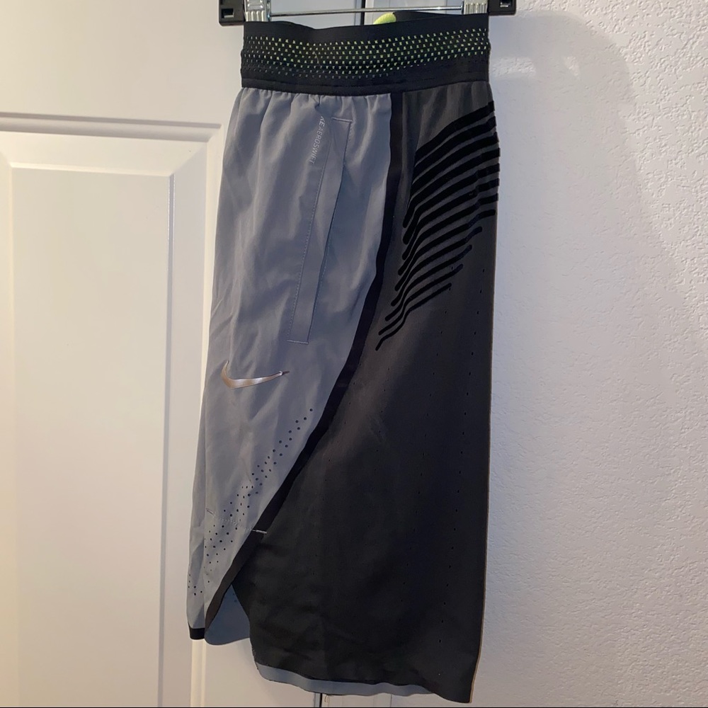 Nike Aeroswift Shorts